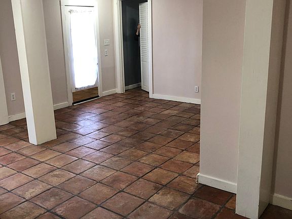 5th image of 745 Heights Blvd Unit A