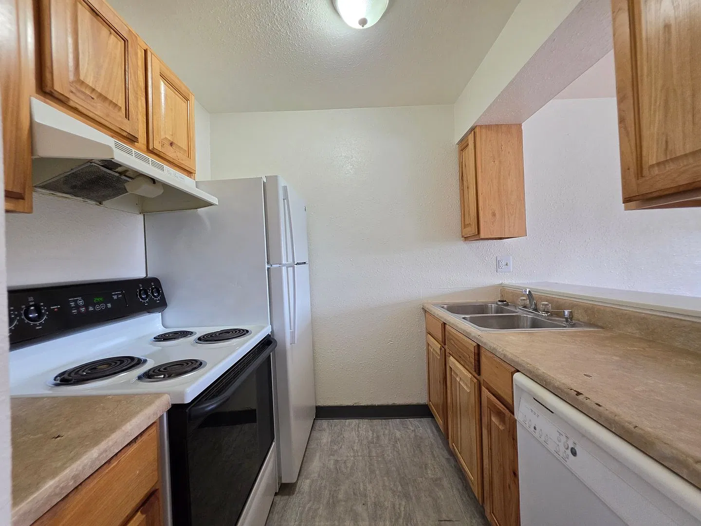 2505-2507 Spruce St. — Photo 4