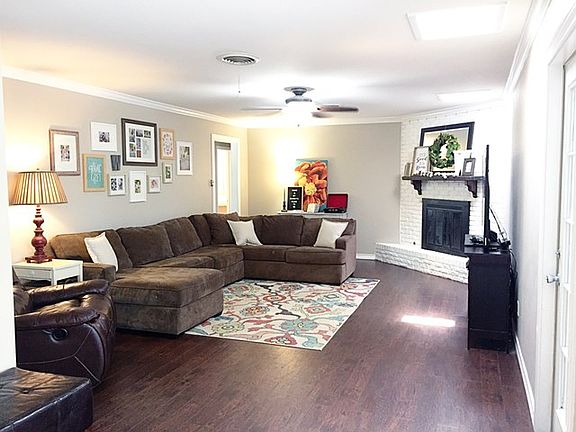 4th image of 2602 A & M Cir