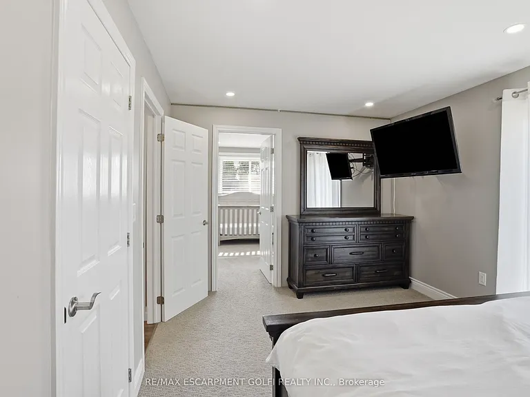11404 Lakeshore Rd #UPPER — Photo 18