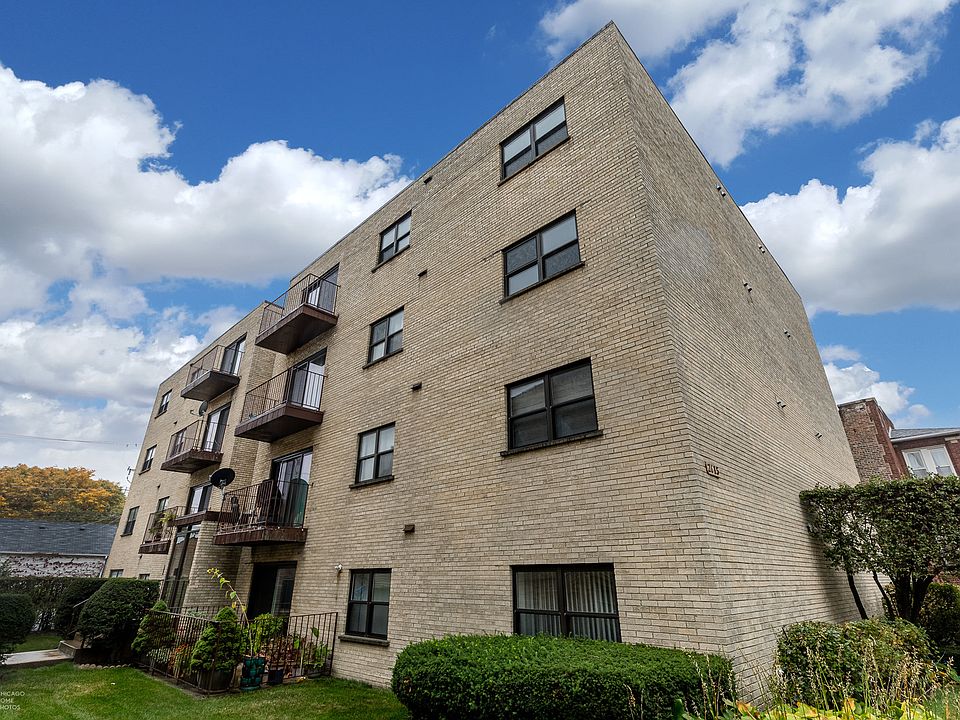 1st image of 2615 W Foster Ave APT 304