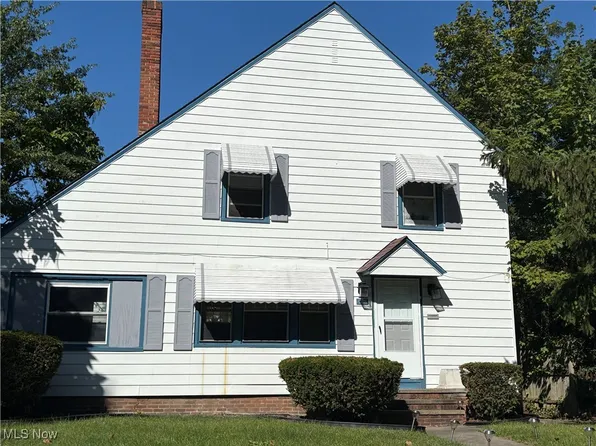 888 Medford Rd, Cleveland Heights, OH 44121