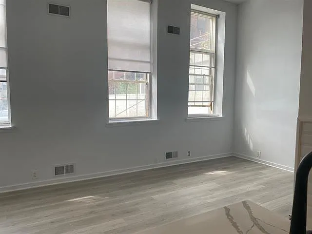 1024 Clinton St #105 — Photo 7