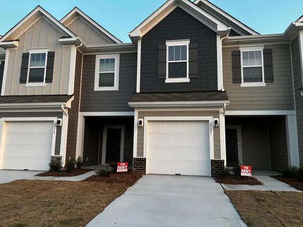 2721 Yeager Dr NW, Concord, NC 28027