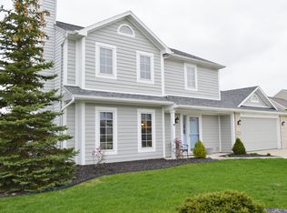 14711 Deerberry Ct, Fort Wayne, IN 46814