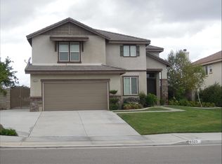 8323 Clover Creek Rd, Riverside, CA 92508