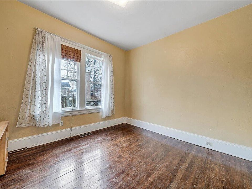 34th image of this home