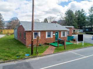 111 S Richardson Blvd, Black Mountain, NC 28711