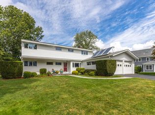 48 Livingston Cir, Needham, MA 02492