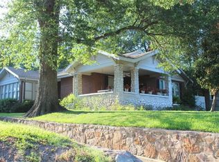 703 N Main St, Winnsboro, TX 75494
