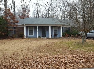 4908 Chaucer Dr, Greensboro, NC 27407