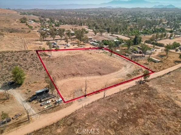 21588 Mundo Ave, Perris, CA 92570