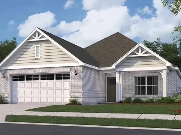 1984 Hidden Lakes Dr, Opelika, AL 36801