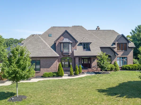 6210 Deer Cross Pl, Greenwood, IN 46143