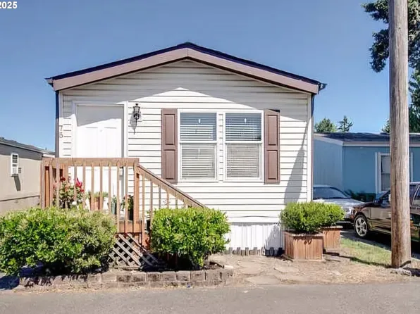 9000 NE M L King Blvd Unit 75, Portland, OR 97211