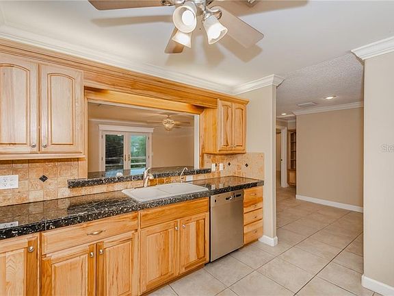 5th image of 996 Spinnaker Ct