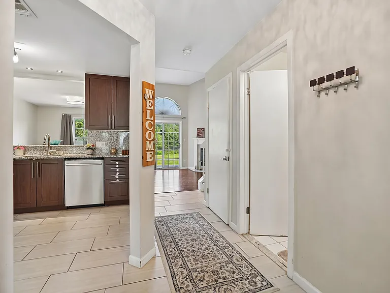 171 Nebula Rd — Photo 5