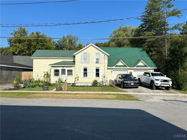 720 Parham St, Carthage, NY 13619