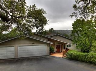 99 La Cuesta Rd, Orinda, CA 94563