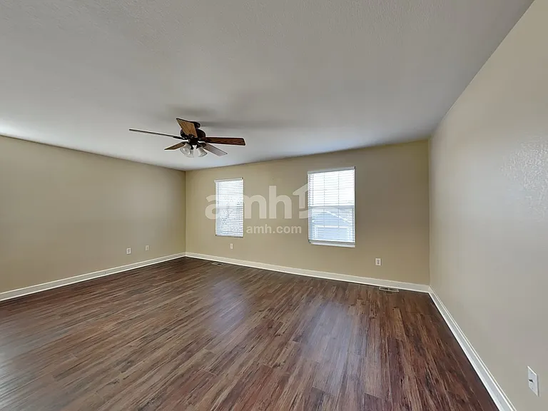 6625 Fonder Dr — Photo 10