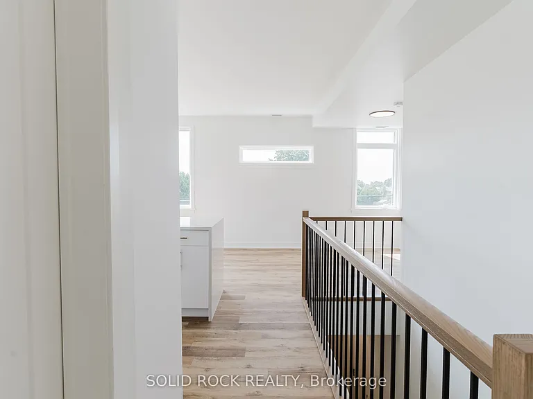 845 Champlain St #9 — Photo 19