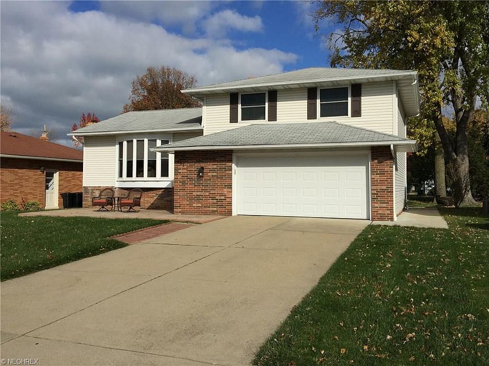 1st image of 441 Saint Lawrence Blvd