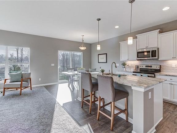4th image of 13886 Woodhawk Dr