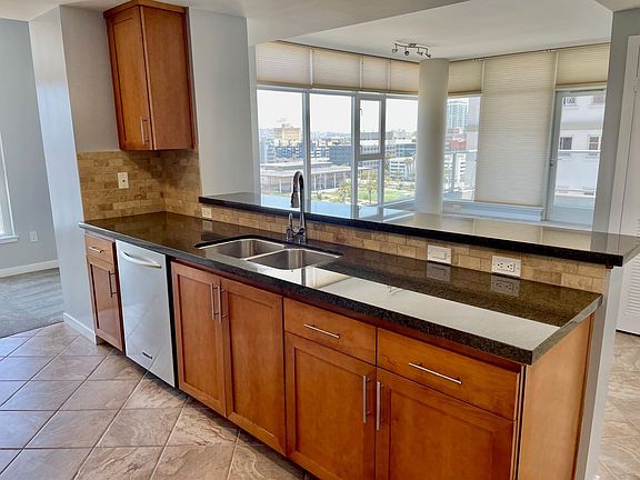 3rd image of 400 W Ocean Blvd Unit 1006