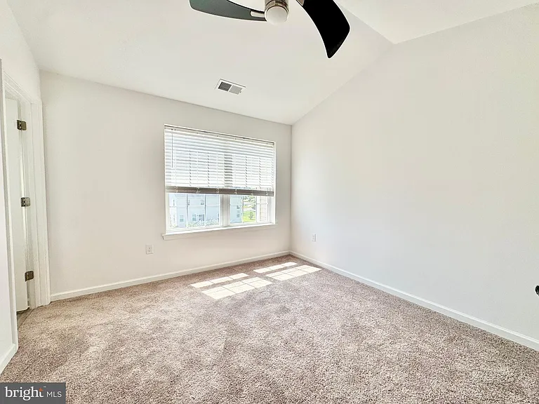 1066 Wickersham Way — Photo 12