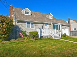 115 Old Farmingdale Rd, West Babylon, NY 11704