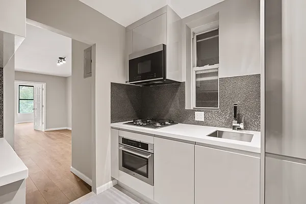 Rented by Heller Organization | media 10