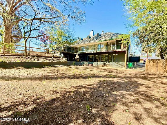 3rd image of 1705 Pleasant Ridge Cir