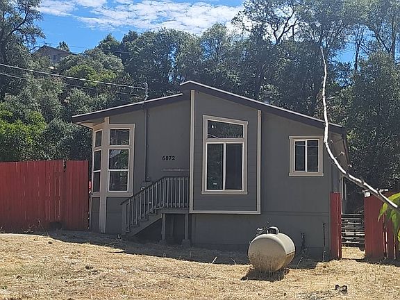 2nd image of 6872 Floyd Way