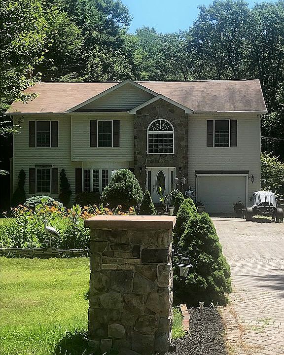 1st image of 303 Shannon Dr