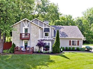 12125 Crestwood Dr, Carmel, IN 46033