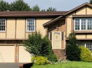 87 Harding Ave, Edison, NJ 08820