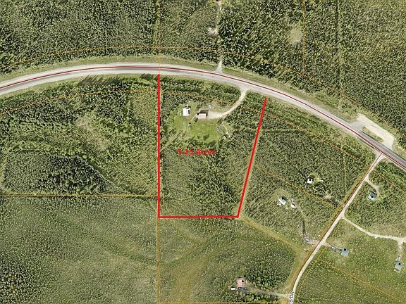 5th image of 1689 Goldstream Rd