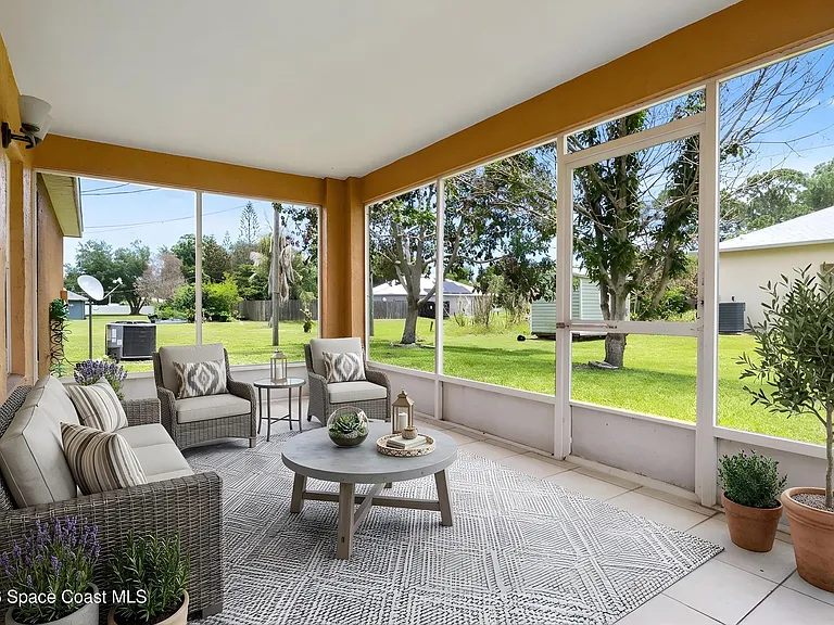 1406 Martinez St SE — Photo 20