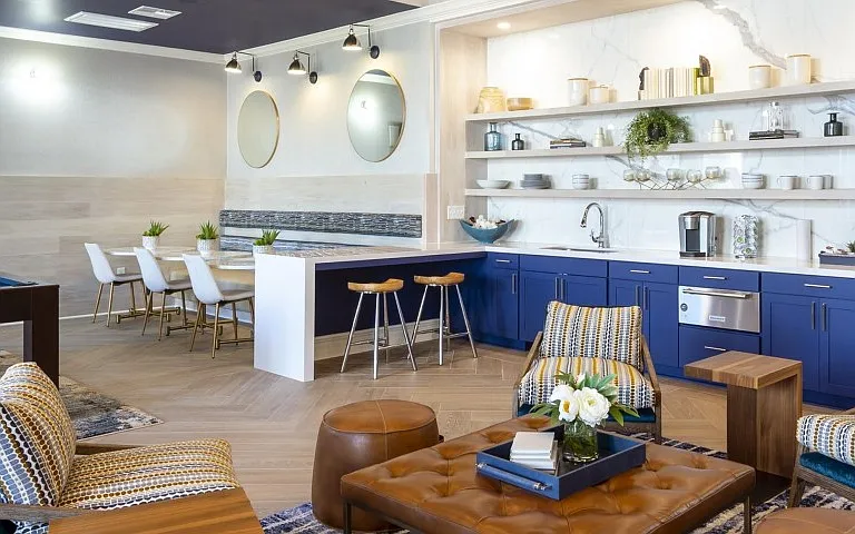 Clubhouse | Seating Area