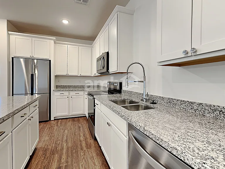 4218 S 105th Dr — Photo 3