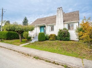 319 Churchill Ave, New Westminster, BC V3L4P4