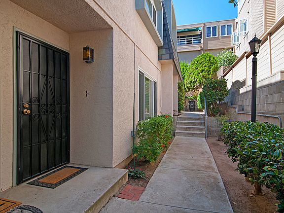 5th image of 362 San Antonio Ave APT 4