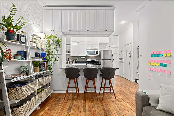 Rented by Keller Williams NYC | media 9