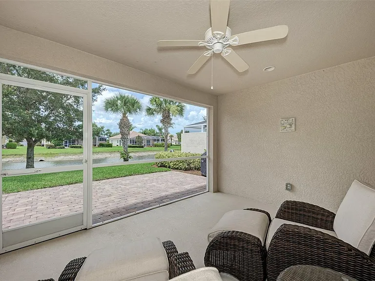 6083 Benevento Dr — Photo 22