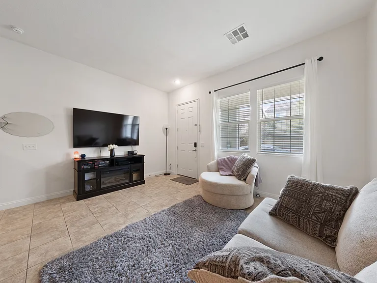 7544 Nicklin St — Photo 13