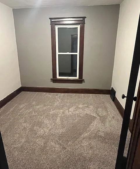 447 Dayton St #RIGHT 447 — Photo 7