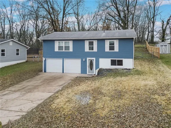 8427 Sandusky Ave, Kansas City, KS 66112