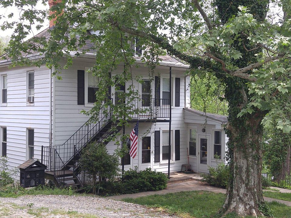 1st image of 1809 Oxford Ave SW