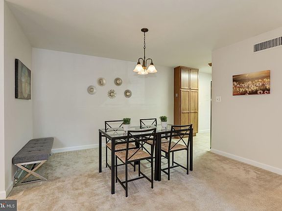 4th image of 4977 Battery Ln #1-113