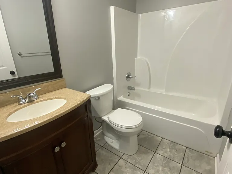 210 Crow Ave #B — Photo 23